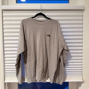 The North Face Men's Light Gray Long Sleeve Tee